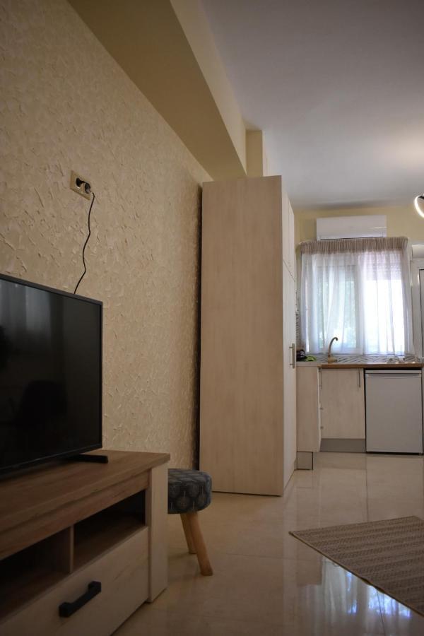 Domenica 2 Apartment *